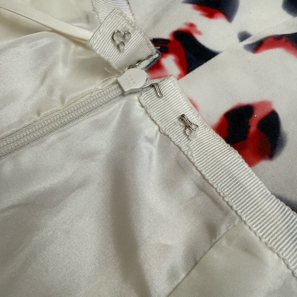 Carolina Herrera Elegant Floral A-Line Skirt – Designer Classic Size 12 - Picture 11 of 17